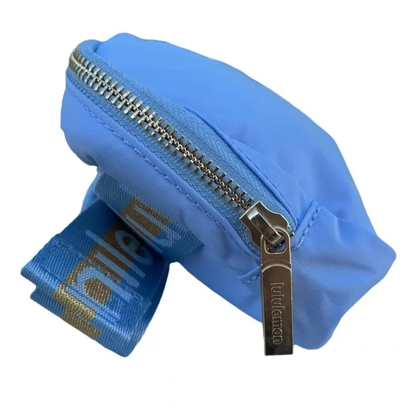 NWT Lululemon Everywhere Belt Bag 1L Wordmark Strap in Baby Blue - Picture 8 of 8